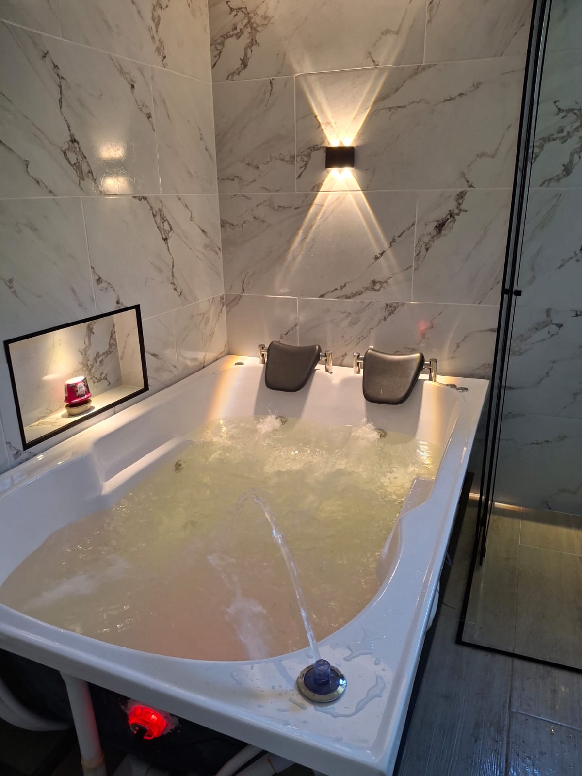 Jacuzzi Milenium — Aquavita Jacuzzis y Piscinas