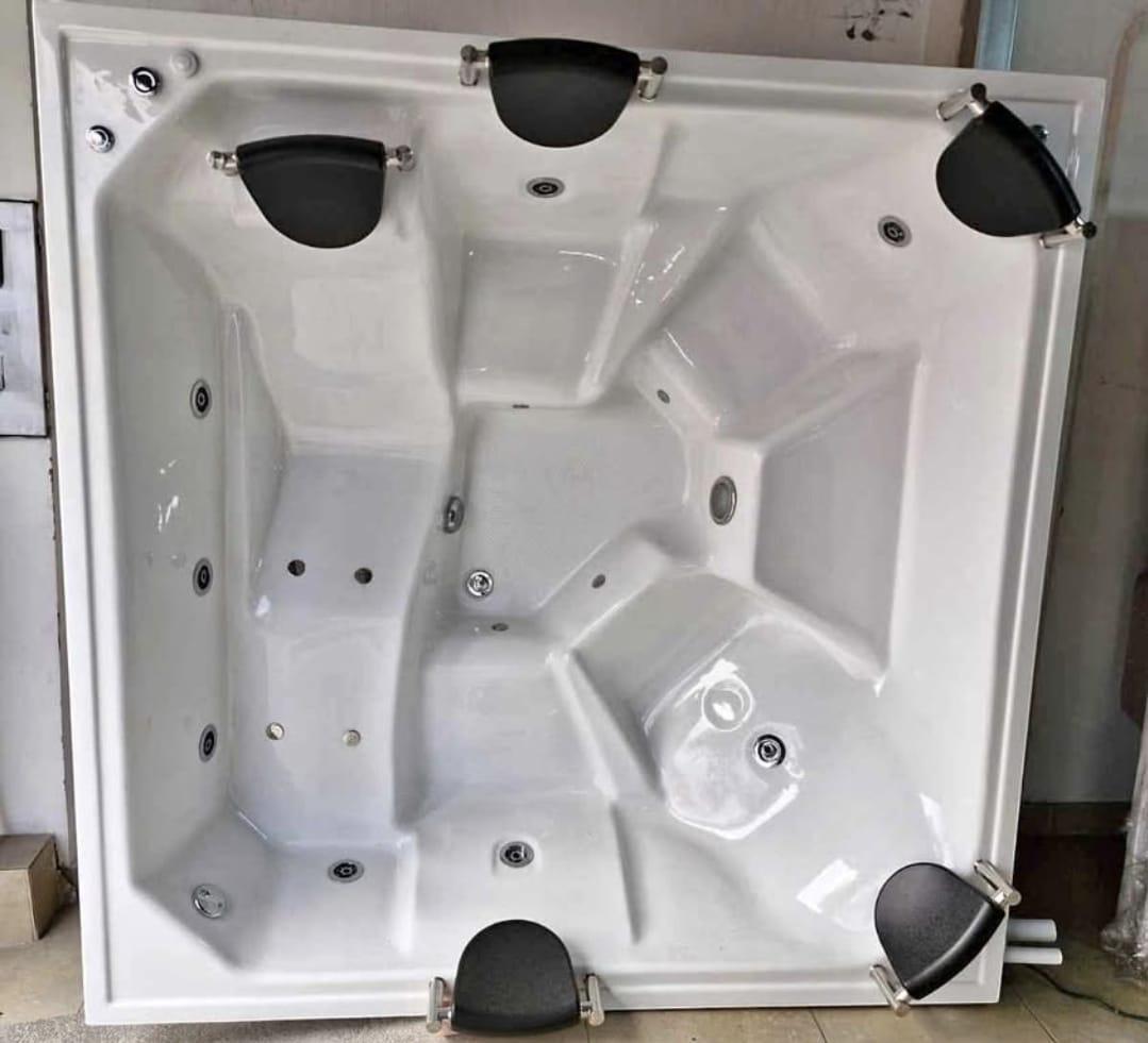 Jacuzzi Luxe, vista 2